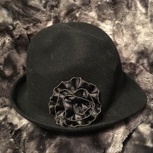 Black wool hat